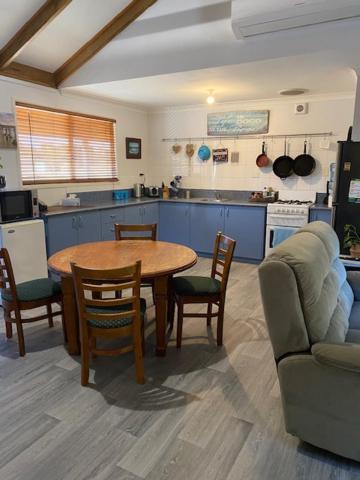Dongara Breeze Inn Экстерьер фото
